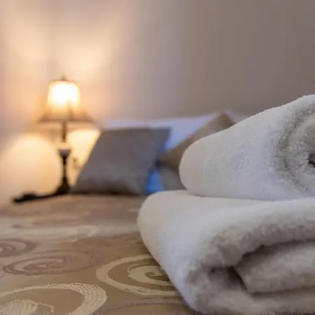 Palace Queen Mary I Luxury Penzion 4*