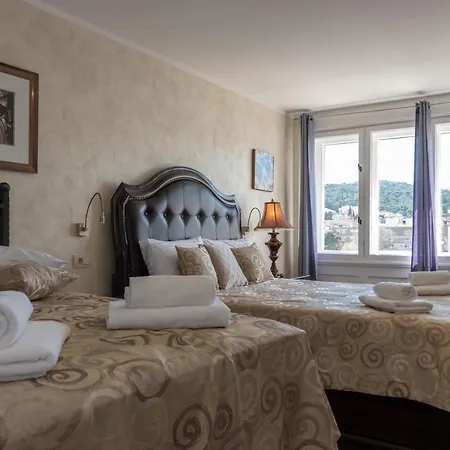 Palace Queen Mary I Luxury 斯普利特