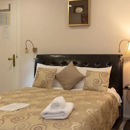 Palace Queen Mary I Luxury 4* 斯普利特