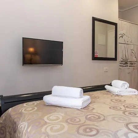 Palace Queen Mary I Luxury Guest house Split
