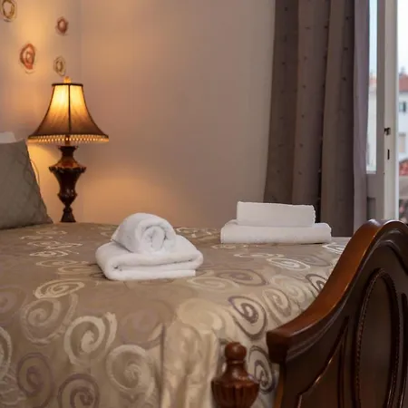 Palace Queen Mary I Luxury Guest house Split
