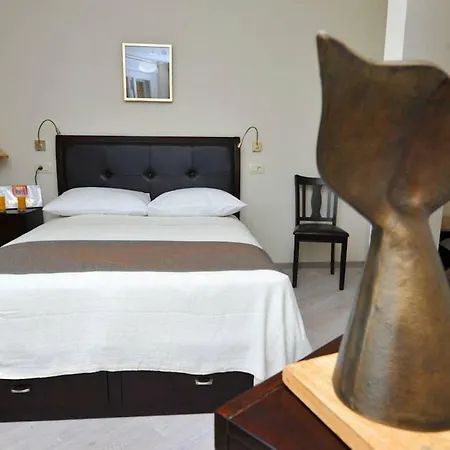 Guest house Palace Queen Mary I Luxury 4*