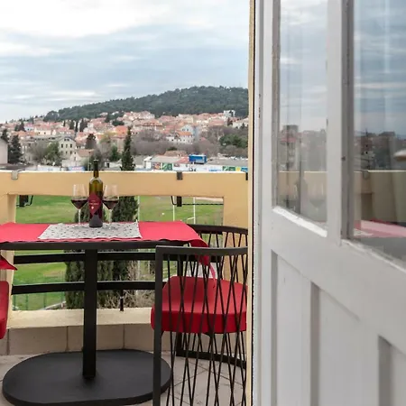 Palace Queen Mary I Luxury Guest house 4*